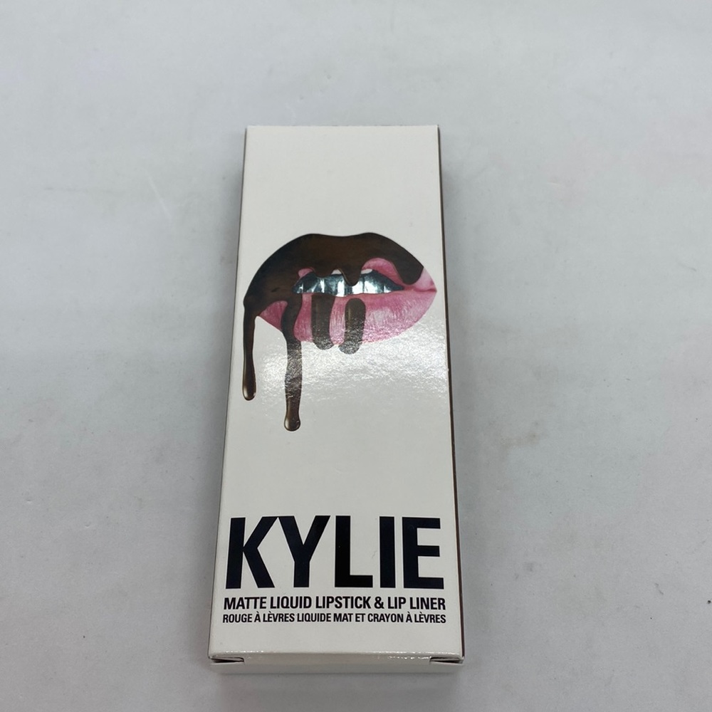 Kylie Matte Liquid Lipstick and Lip Liner True Brown K (products included)